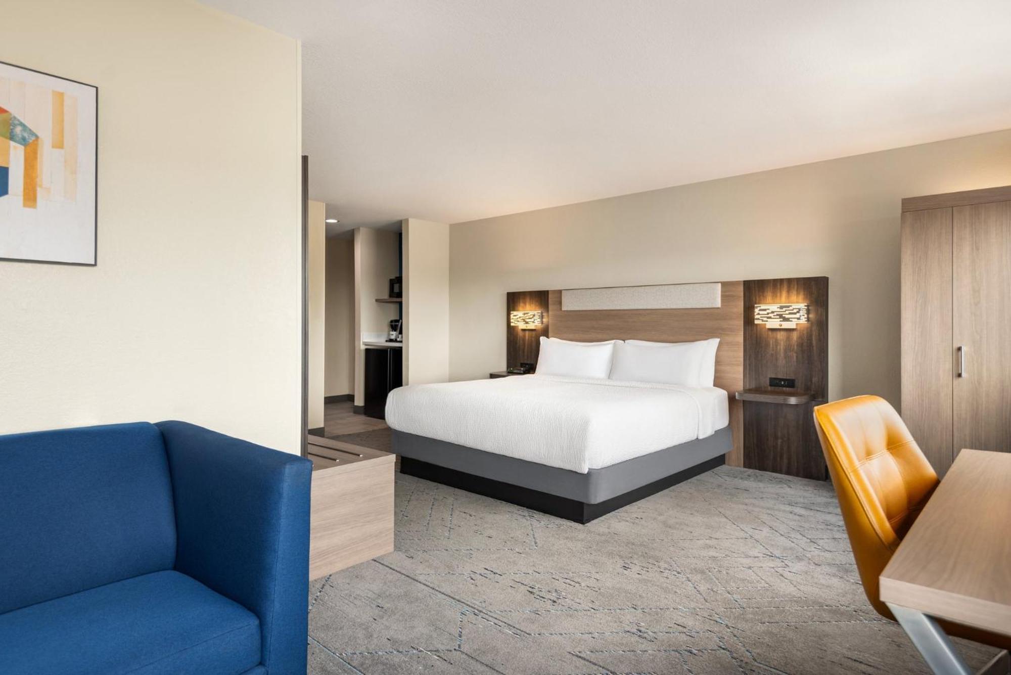Holiday Inn Express Morgantown By Ihg Экстерьер фото