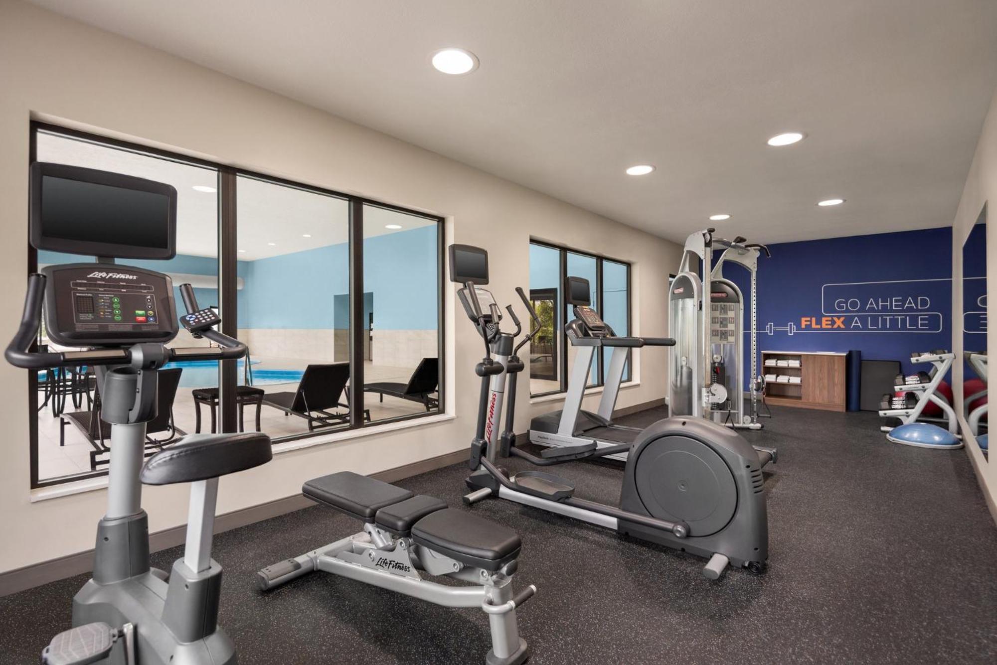 Holiday Inn Express Morgantown By Ihg Экстерьер фото